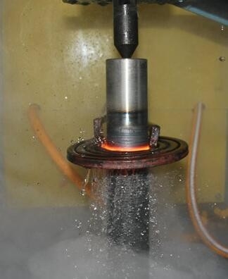 Strong Adaptability Induction Quenching Hardening Treatment Equipment No Dust Split Structure